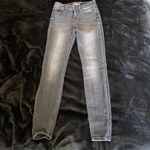 Black Tommy Hilfiger jeans
